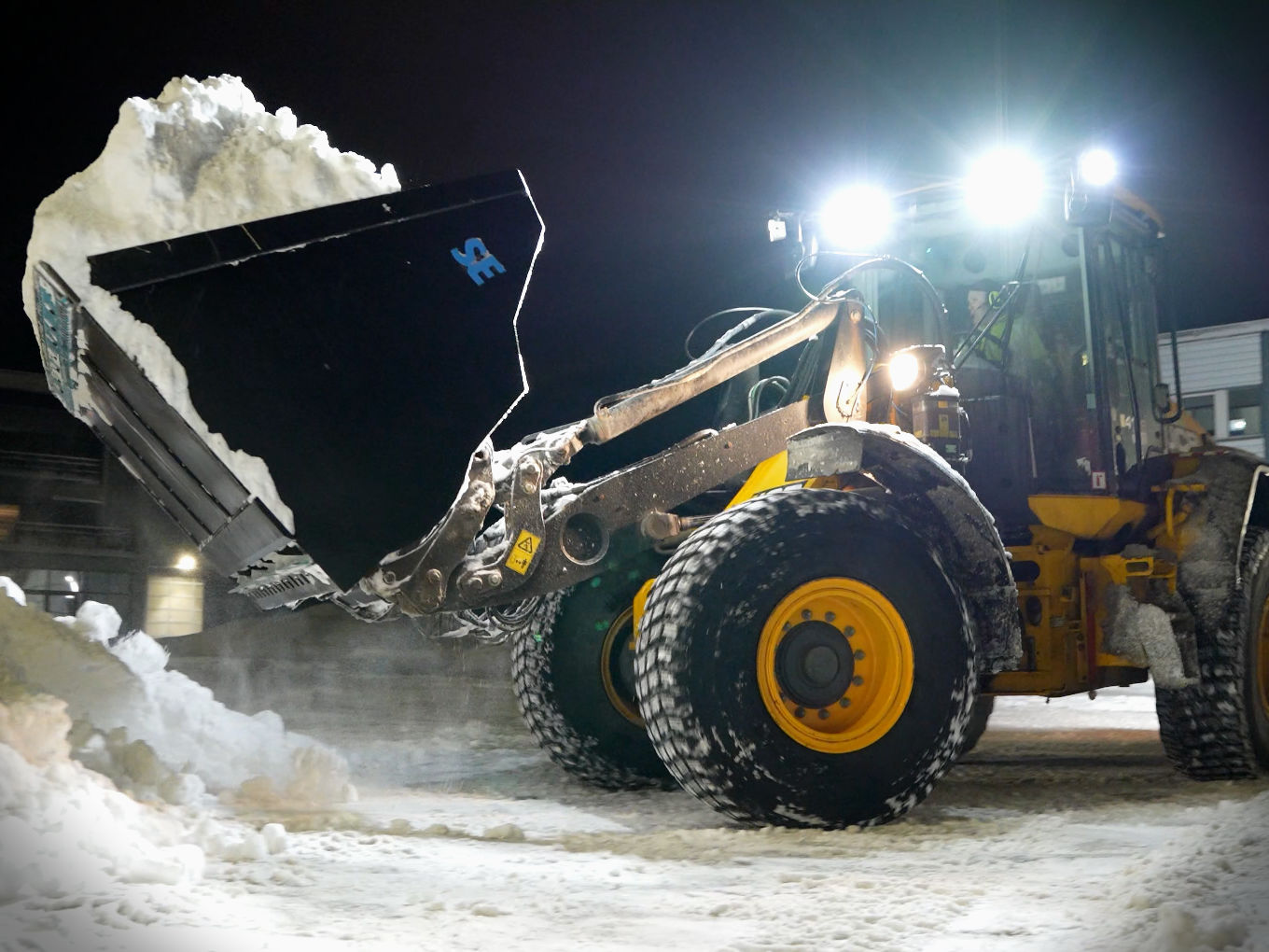 67ecde802e00d5914cdd5a8f 67e30f5bfaceace057d77d49 plow 1